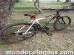 Vendo Bicicleta Tipo Todo Terreno Perfecta Color Negra y Blanca. Perfecto Estado. Como Nueva Excelente. Marca Fratta Velocity. Rin 26 En Las Fotos Se Puede Observar La Bicicleta. Valor $ 250.000 pesos Teléfono Fijo-4510365 Whatsapp - 3107633771